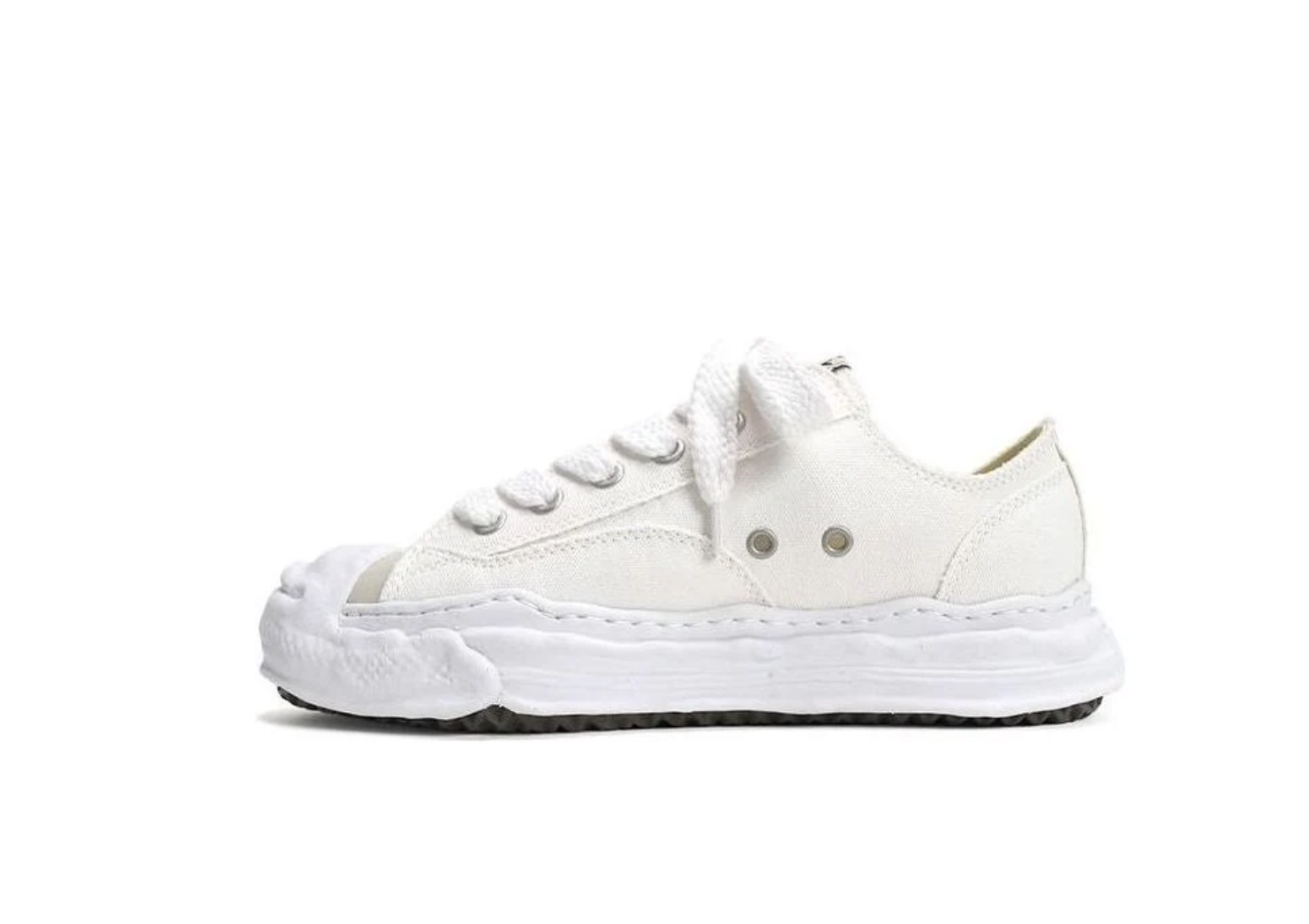 MAISON MIHARA - Sneaker In White